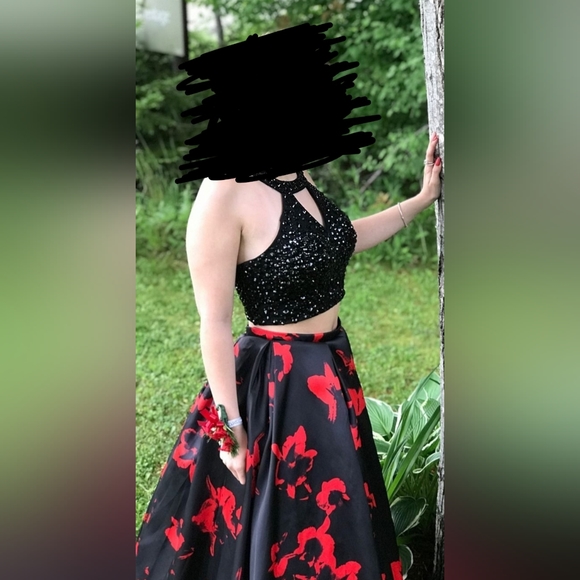 Prom dress - Picture 8 of 8